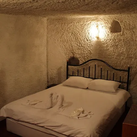 Unicorn Cave Hotel 2*