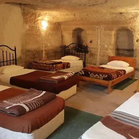 Unicorn Cave Hotel 2*