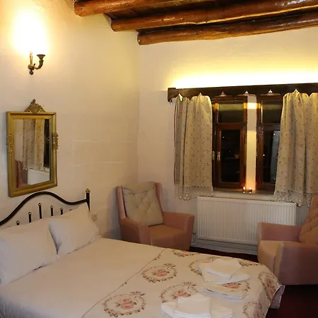 Unicorn Cave Otel 2*