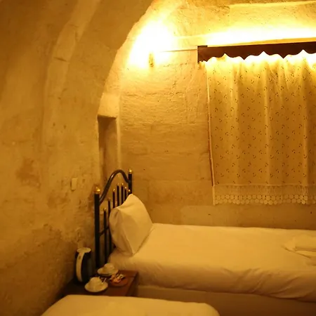 Unicorn Cave Otel 2*