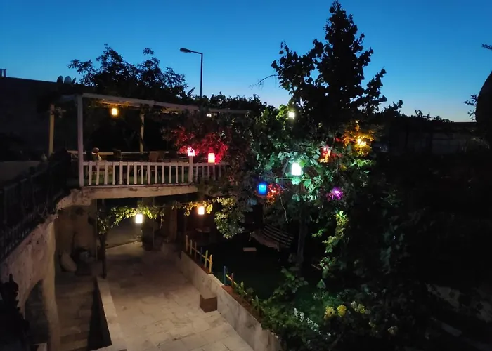 Unicorn Cave Отель