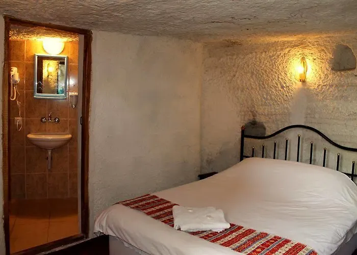 Unicorn Cave 2* Гореме