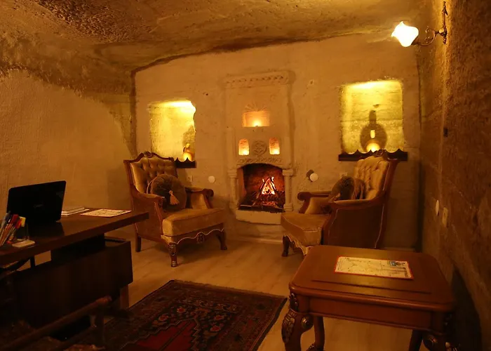 Unicorn Cave Hotel 2*