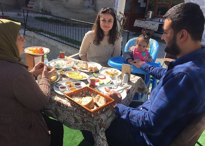 Unicorn Cave Отель 2*